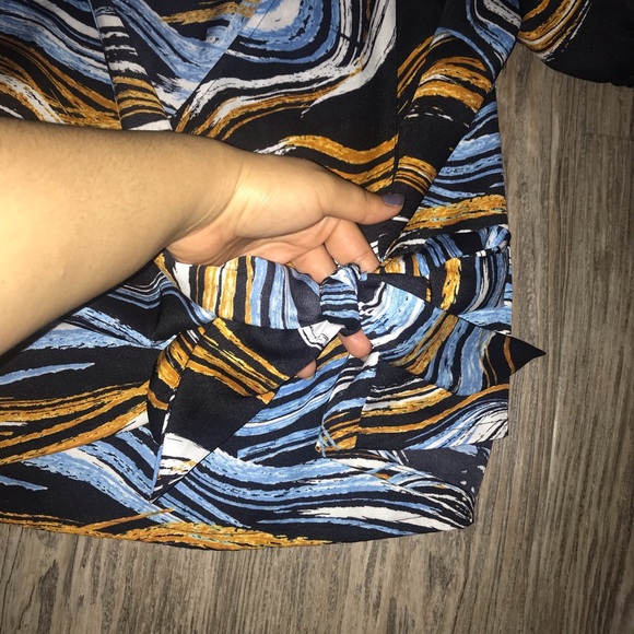 Beautiful dressy tie up top - Picture 2 of 3